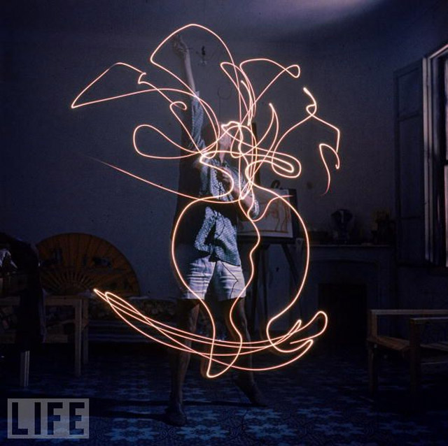 Double Takes: LIFE Photo Gallery: Picasso Drawing With LightDouble Takes Blog